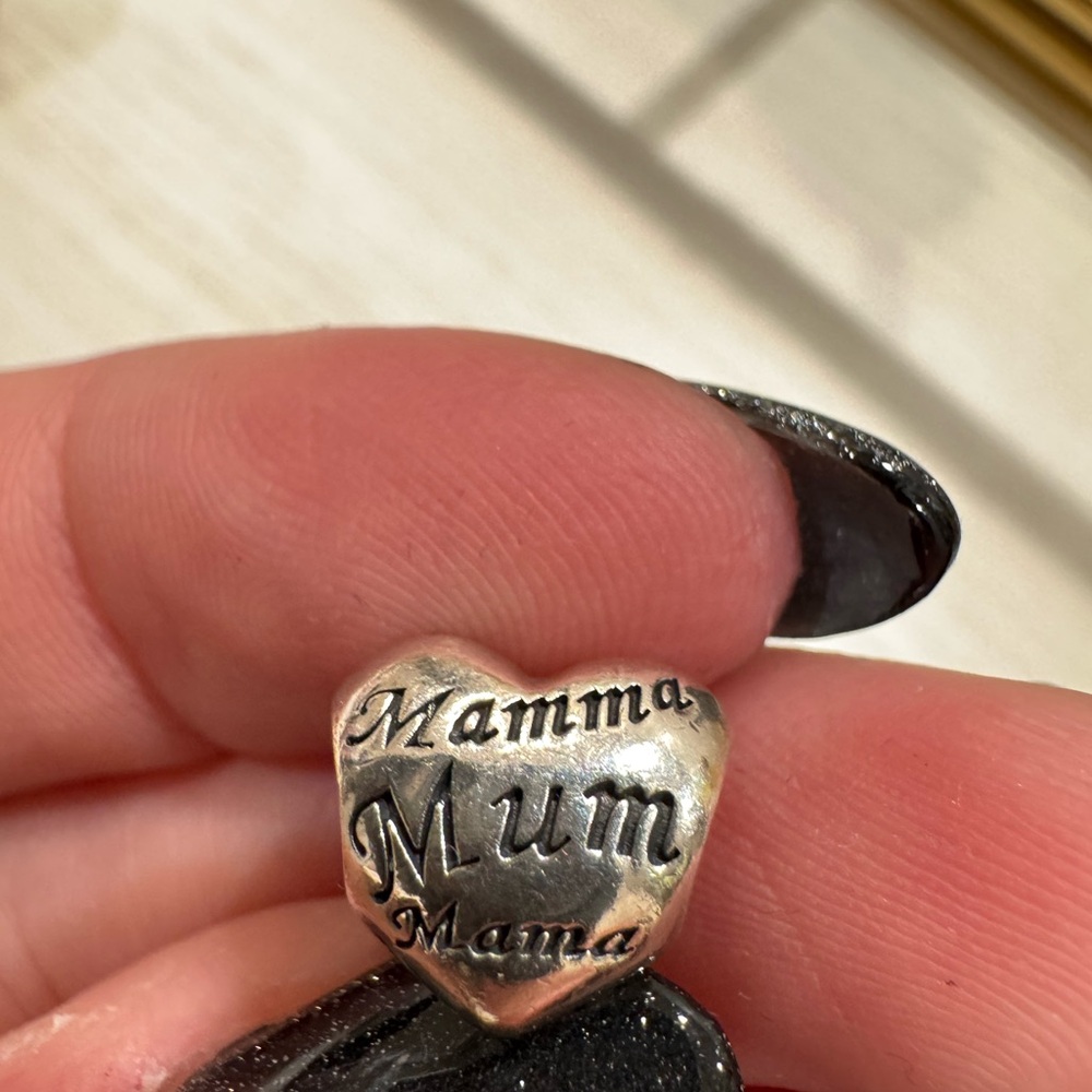 Pandora mom heart charm